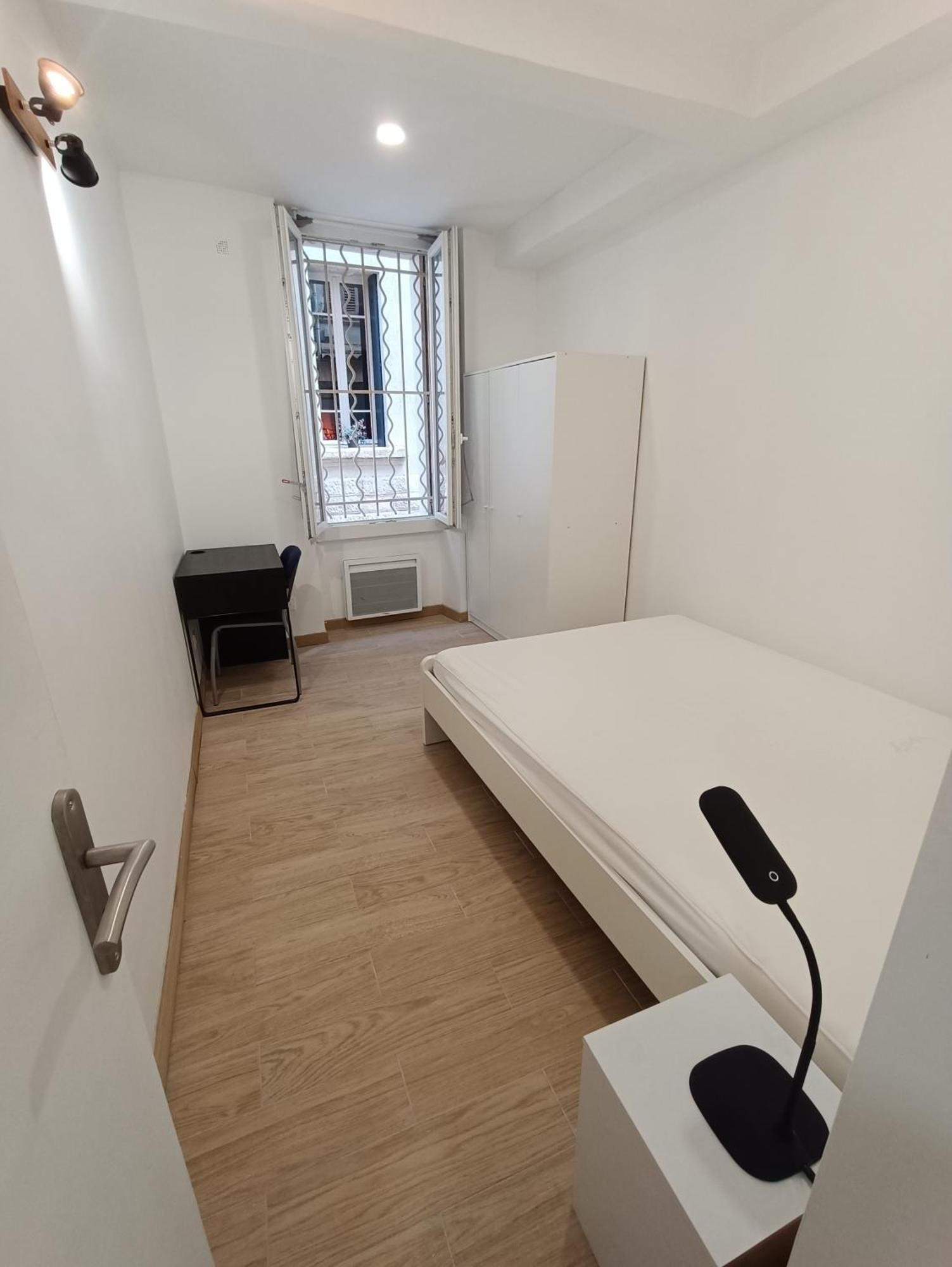 T3 Renove Avec Cour, Intra Muros Avignon Ngoại thất bức ảnh
